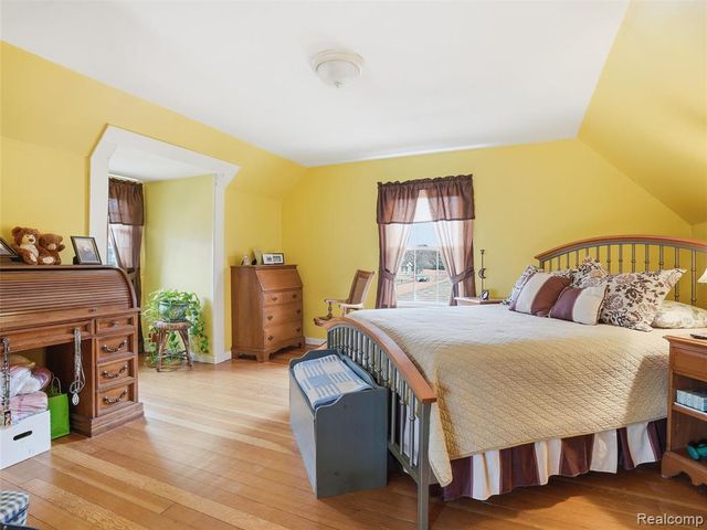 15139 University Street, Allen Park, MI 48101