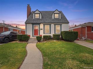 15139 University Street, Allen Park, MI 48101