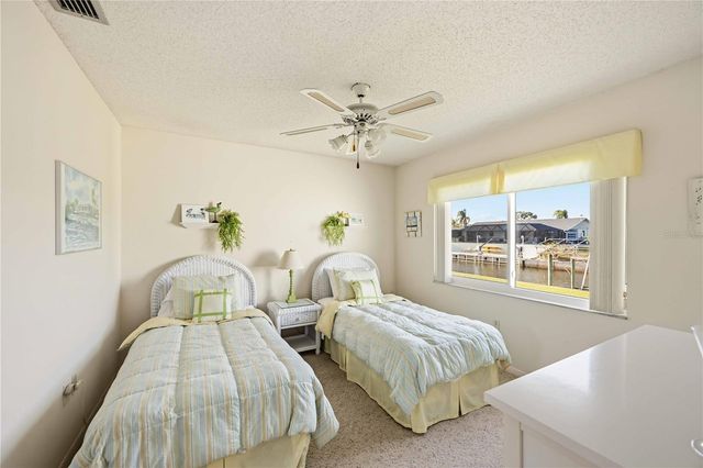 886 E 4TH STREET, Englewood, FL 34223