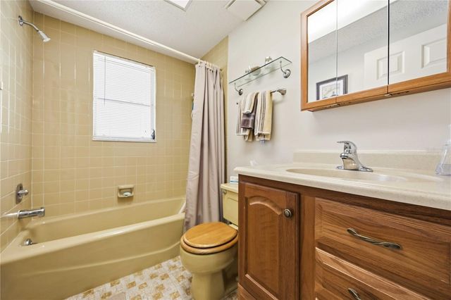 886 E 4TH STREET, Englewood, FL 34223