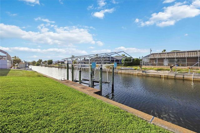 886 E 4TH STREET, Englewood, FL 34223