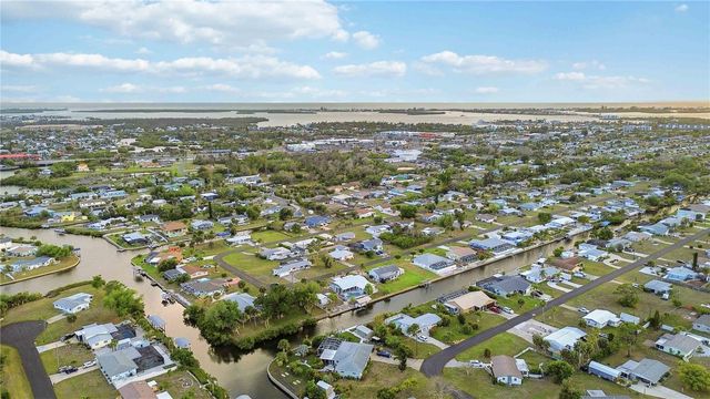 886 E 4TH STREET, Englewood, FL 34223