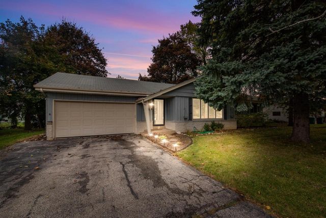 W174N9287 Joper ROAD, Menomonee Falls, WI 53051