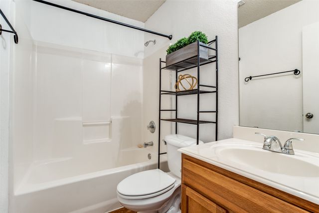 9901 Thomas Jefferson Drive, Mckinney, TX 75072