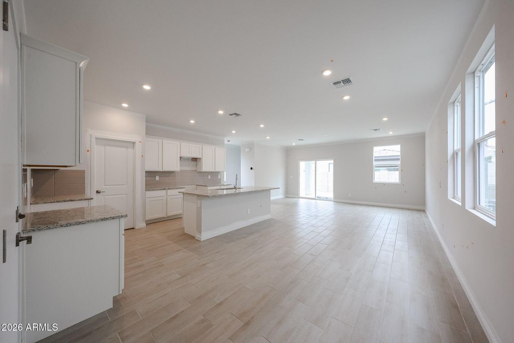 17341 W VILLA CHULA Lane, Surprise, AZ 85387 — photo 4