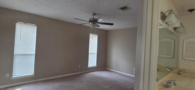 1910 Quail Meadow Drive, Missouri City, TX 77459