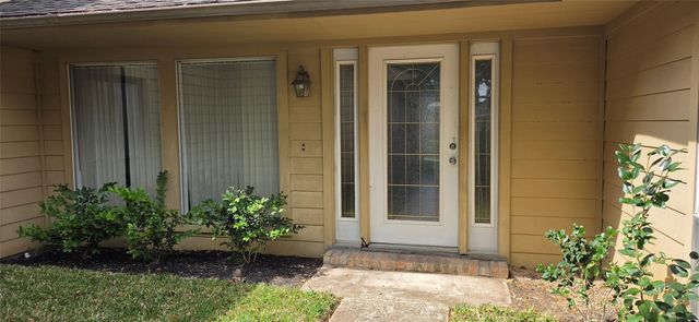 1910 Quail Meadow Drive, Missouri City, TX 77459