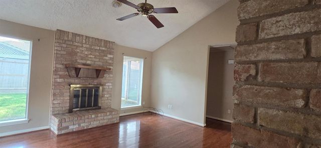 1910 Quail Meadow Drive, Missouri City, TX 77459