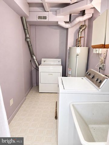 8105 MACARTHUR RD, Wyndmoor, PA 19038