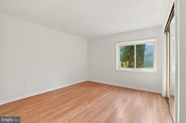 8105 MACARTHUR RD, Wyndmoor, PA 19038