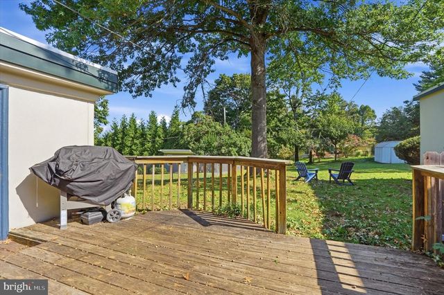 8105 MACARTHUR RD, Wyndmoor, PA 19038
