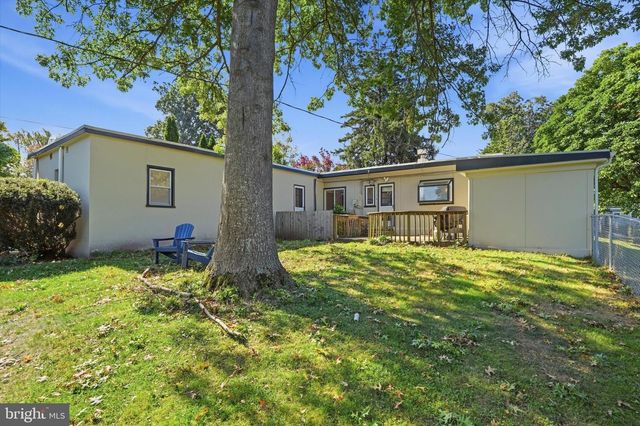 8105 MACARTHUR RD, Wyndmoor, PA 19038