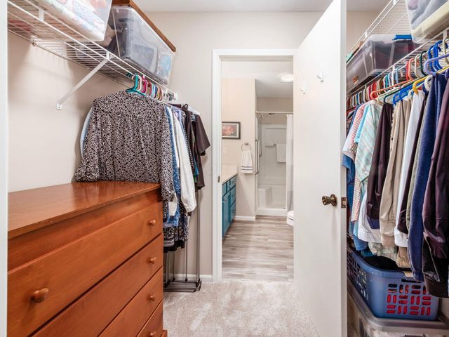 4908 Meadow Run Drive, Hilliard, OH 43026