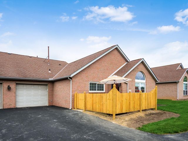 4908 Meadow Run Drive, Hilliard, OH 43026