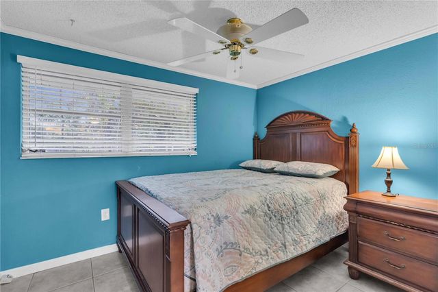 7420 CASS CIRCLE, Sarasota, FL 34231
