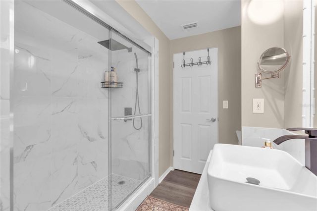 7420 CASS CIRCLE, Sarasota, FL 34231