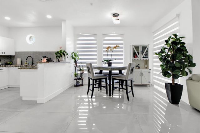 4341 SW 160th Ave 106, Miramar, FL 33027