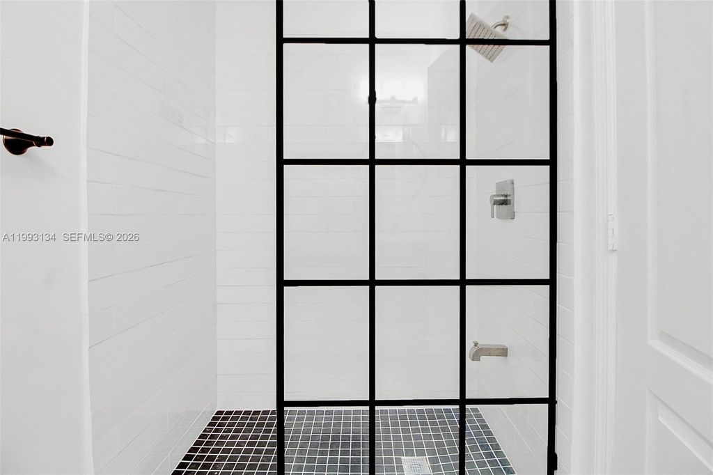 Image 13 of property listing at 4341 SW 160th Ave 106, Miramar, FL 33027