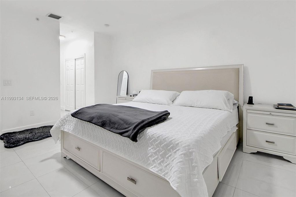 Image 15 of property listing at 4341 SW 160th Ave 106, Miramar, FL 33027