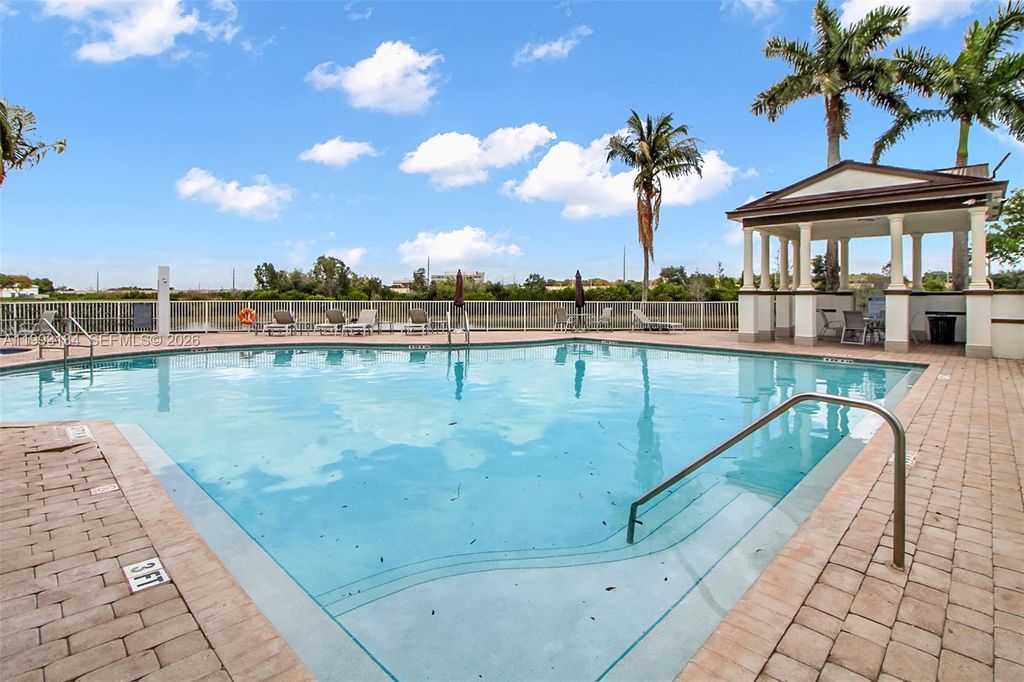 Image 27 of property listing at 4341 SW 160th Ave 106, Miramar, FL 33027