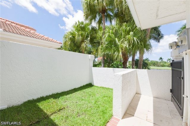 4451 Yacht Harbor DR, Naples, FL 34112