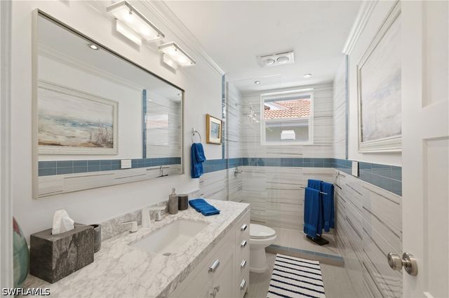 4451 Yacht Harbor DR, Naples, FL 34112