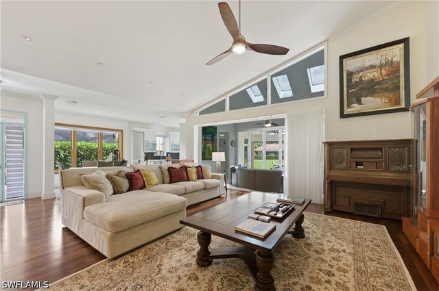 4451 Yacht Harbor DR, Naples, FL 34112