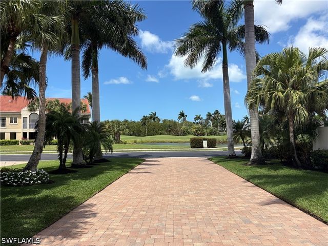 4451 Yacht Harbor DR, Naples, FL 34112