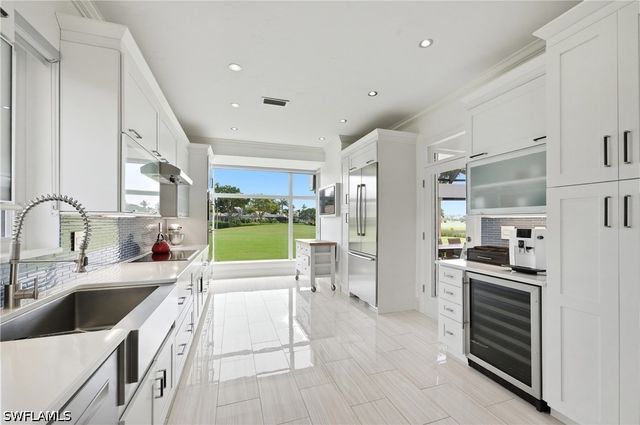 4451 Yacht Harbor DR, Naples, FL 34112