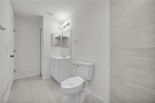 614 SW 3rd CT, Cape Coral, FL 33991