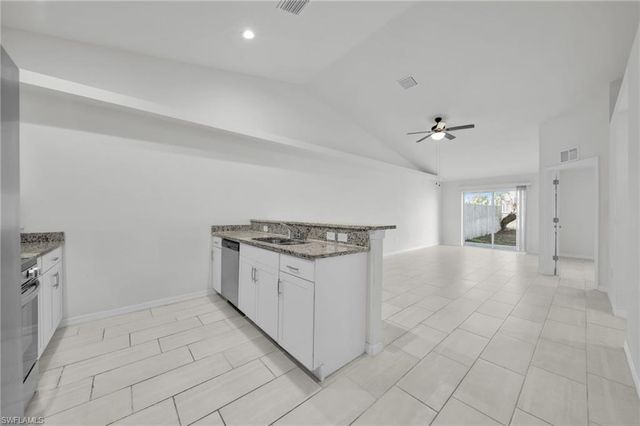 614 SW 3rd CT, Cape Coral, FL 33991