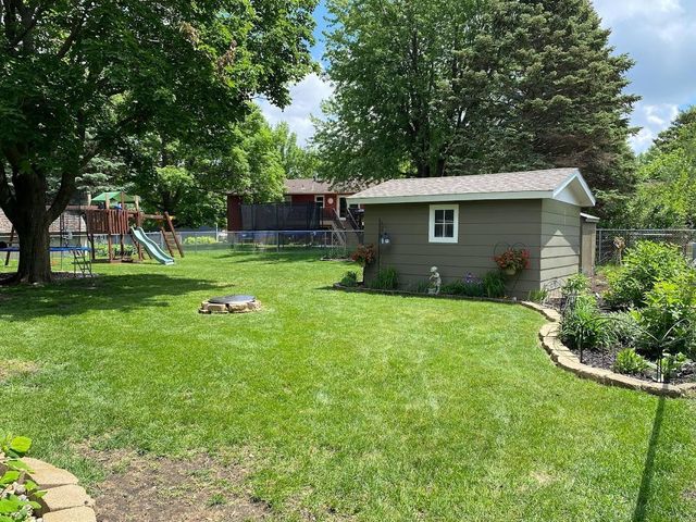 1511 Eckerson Drive, Worthington, MN 56187