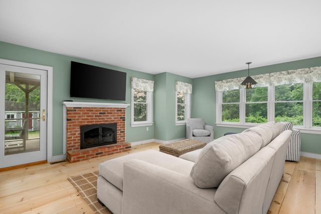 3528 Main Street, Barnstable, MA 02630