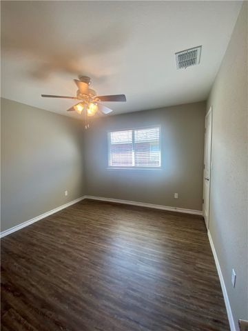 1106 Cupertino St, Portland, TX 78374