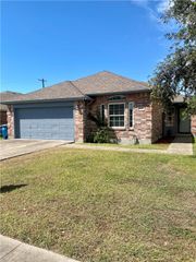 1106 Cupertino St, Portland, TX 78374