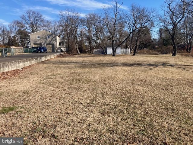 72 ALDEN AVE, Riverside, NJ 08075