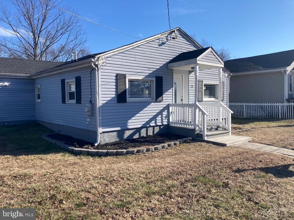 Image 9 of property listing at 72 ALDEN AVE, Riverside, NJ 08075