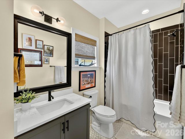 1507 Landis Avenue, Charlotte, NC 28205