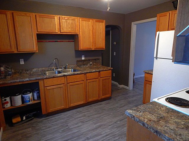 204 17TH ST SE, Minot, ND 58701