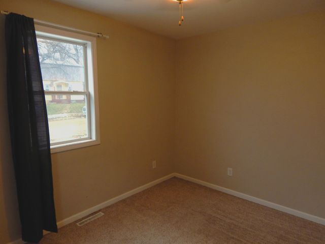 204 17TH ST SE, Minot, ND 58701