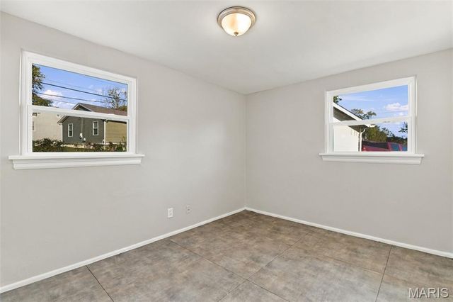 8454 Engler Avenue, St John, MO 63114