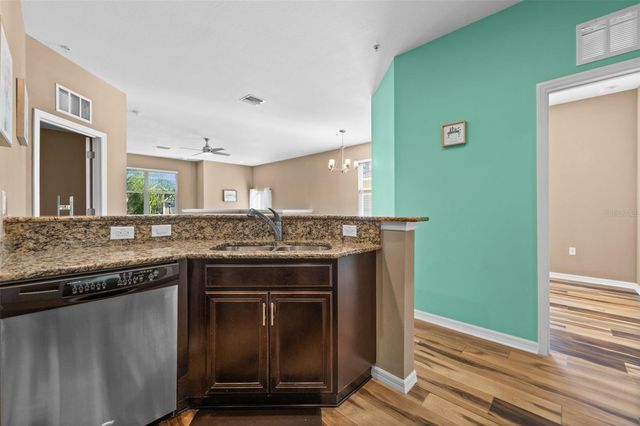 7954 MOONSTONE DRIVE 3-204, Sarasota, FL 34233