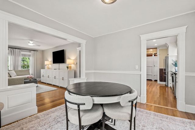 31 Sycamore St, Lowell, MA 01852