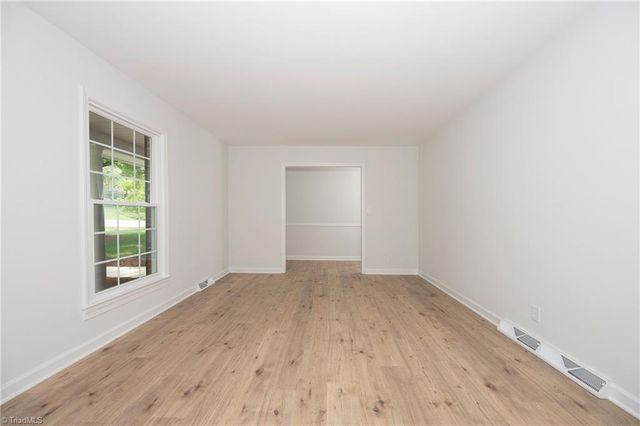 4385 Mashie Drive, Pfafftown, NC 27040