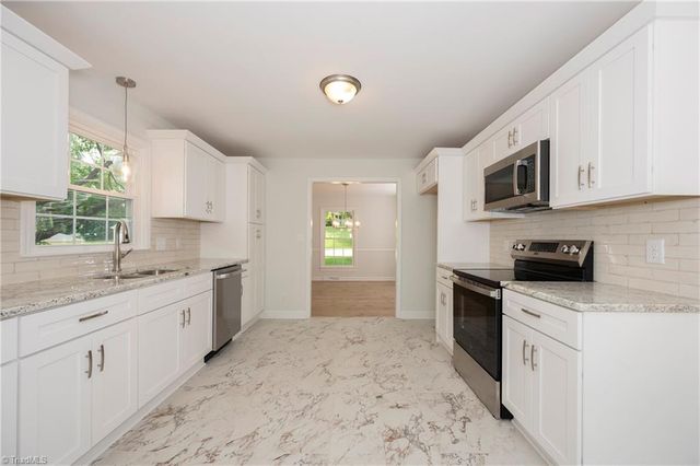 4385 Mashie Drive, Pfafftown, NC 27040