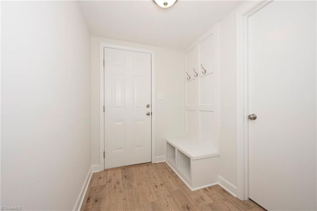 4385 Mashie Drive, Pfafftown, NC 27040