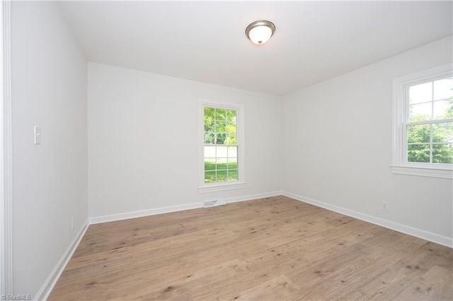 4385 Mashie Drive, Pfafftown, NC 27040