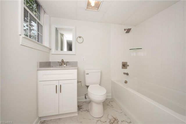 4385 Mashie Drive, Pfafftown, NC 27040