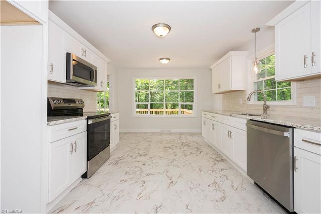 4385 Mashie Drive, Pfafftown, NC 27040