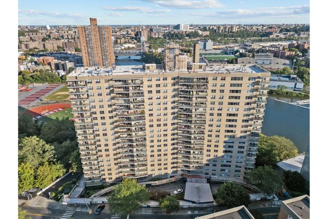 2500 JOHNSON Avenue # 11P, New York City, NY 10463